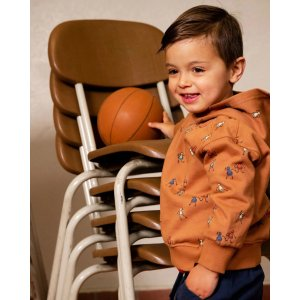 Fleece Hoodie Caramel With Printed Pawns